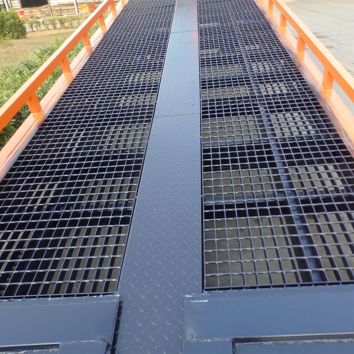Rampe de quai hydraulique mobile de vente chaude NIULI 8 tonnes 8000 kg 10 tonnes capacité rampe de niveleur de quai hydraulique pour rampe de conteneur